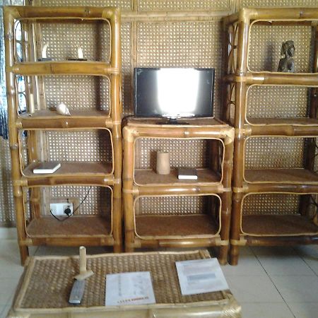 Hotel Le Pollet Sassandra Bagian luar foto