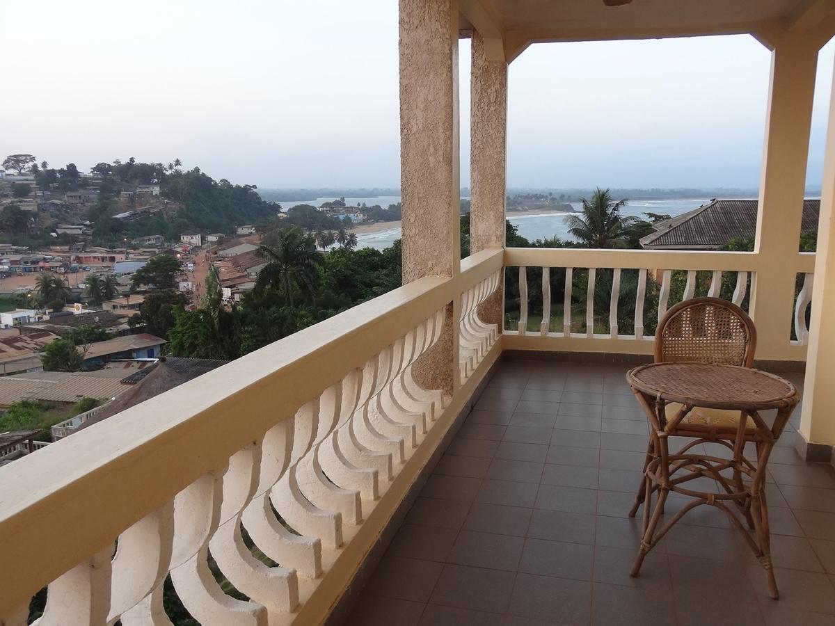 Hotel Le Pollet Sassandra Bagian luar foto