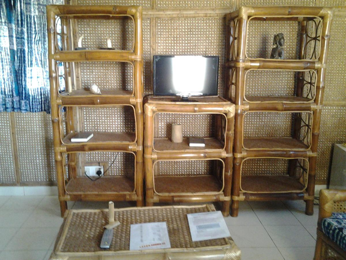 Hotel Le Pollet Sassandra Bagian luar foto